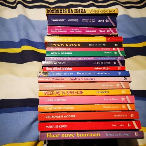 VERSAMELING VAN 20 AFRIKAANSE ROMANS A