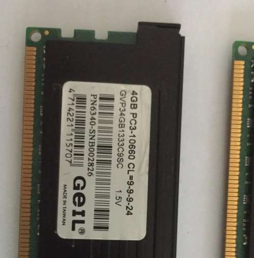 Two 4GB (8GB Total) 240-Pin DDR3 SDRAM DDR3 1333 (PC3 10660) Desktop Memory