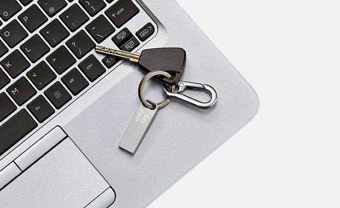 Kioxia 16GB TransMemory U366 Metal Flash Drive