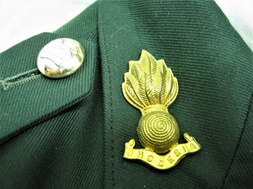 RHODESIAN BUSH WAR ENGINEERS DRESS GREENS UNIFORM WITH ALL BADGES, BERET, LANYARD & TIE - IMMACULATE