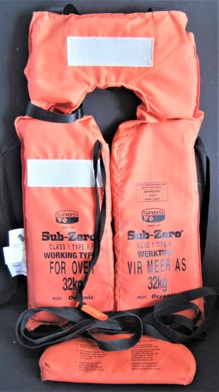 SUB - ZERO LIFE JACKET  - WORKING TYPE FOR OVER 32 KG IN A VERY GOOD USED CONDITION