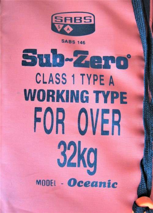 SUB - ZERO LIFE JACKET  - WORKING TYPE FOR OVER 32 KG IN A VERY GOOD USED CONDITION