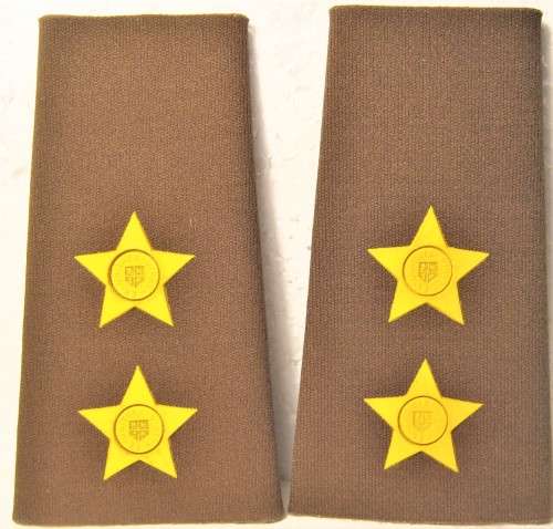 OLD SADF PAIR OF EMBOSSED SLIP-ON LIEUTENANT RANKS WITH FLAT STARS IN UNUSED CONDITION