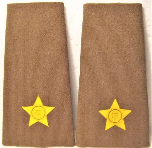 OLD SADF PAIR OF EMBOSSED SLIP-ON 2ND LIEUTENANT RANKS WITH FLAT STARS IN UNUSED CONDITION