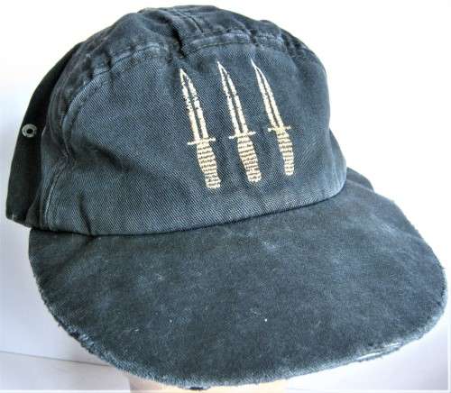 1980s 1 RECCE BASEBALL CAP - PEAK SLIGHTLY SOFT AND WORN IN PLACES 1 EYELET MISSING - GOOD USED COND