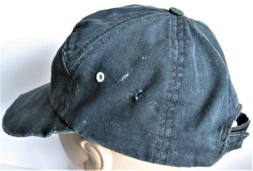 1980s 1 RECCE BASEBALL CAP - PEAK SLIGHTLY SOFT AND WORN IN PLACES 1 EYELET MISSING - GOOD USED COND