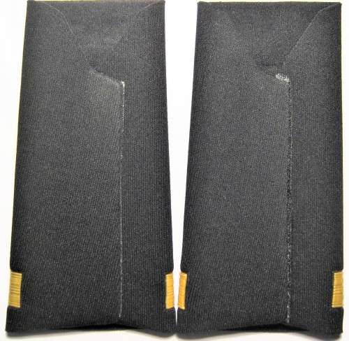 OLD S.A. NAVY SUB LIEUTENANT`S  SOFT SLIP ON SHOULDER STRAPS IN VERY GOOD CONDITION