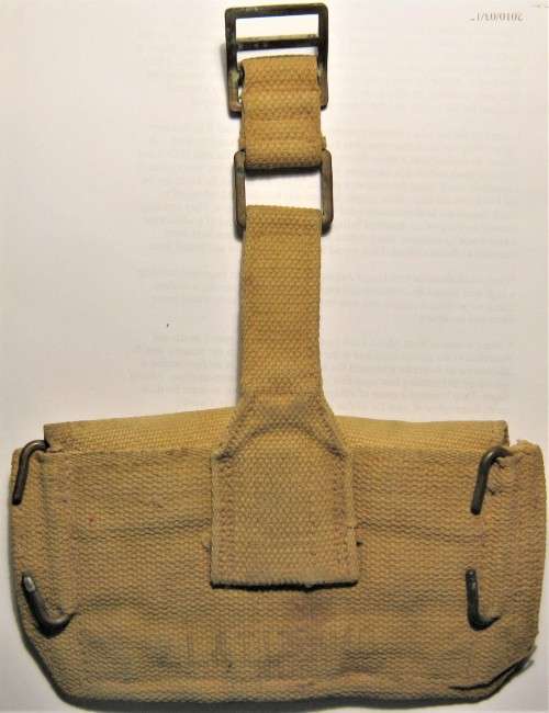 WW2 37 PATTERN AMMO POUCH DATED 1940 IN VERY GOOD CONDITION