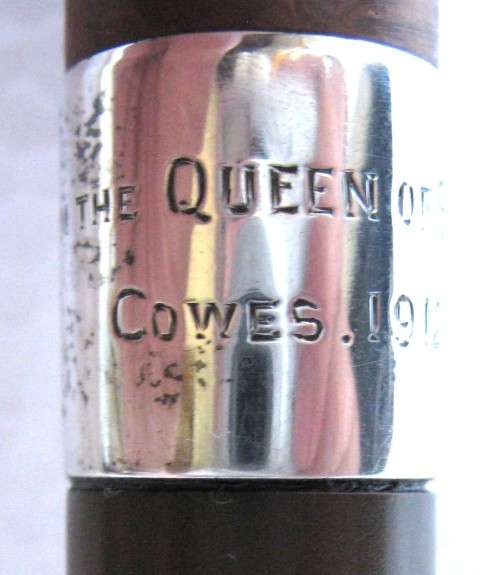 COLLECTABLE SEAMANS PIPE WITH SILVER RING BY L & Co INSCRIBED `FROM THE QUEEN OF SPAIN. COWES 1912`