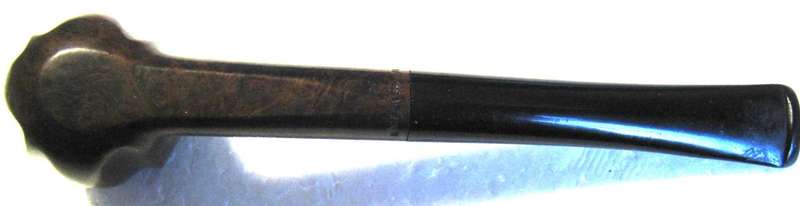 FRENCH DR BOSTON BRUYERS 6781 PIPE 14.5, CM LONG, BOWL 4 CM HIGH, CHAMBER 2 CM WIDE, GOOD CONDITION