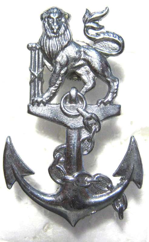 OLD S.A. NAVY SEA CADETS CHROMED BERET BADGE IN VERY GOOD CONDITION