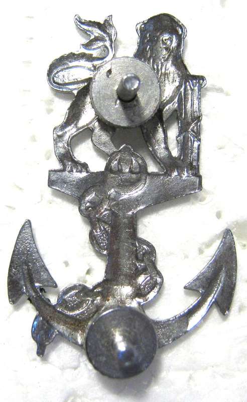 OLD S.A. NAVY SEA CADETS CHROMED BERET BADGE IN VERY GOOD CONDITION
