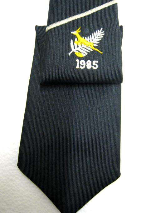 1985 SPRINGBOKS vs ALL BLACKS RUGBY TIE IN GOOD CONDITION
