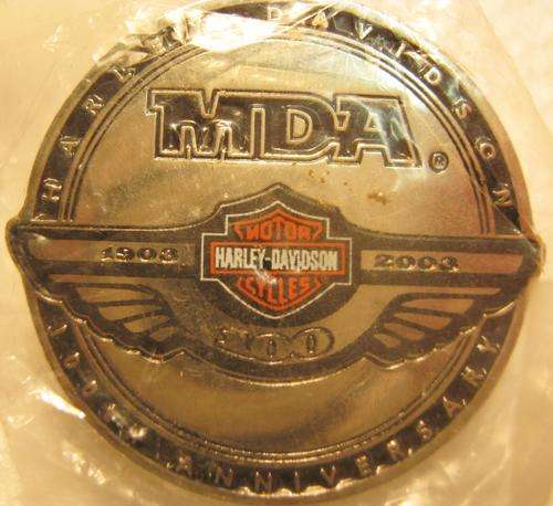 1903 - 2003 "HARLEY DAVIDSON" CENTENARY PIN BADGE STILL IN ITS WRAPPER 30mm WIDE
