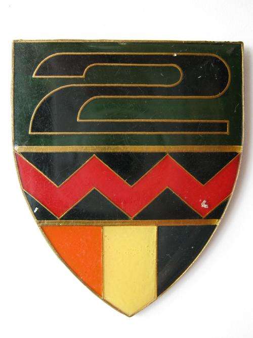 2 S A  INFANTRY BATTALION 2nd ISSUE GOLD SHOULDER FLASH - NO PINS - Good condition