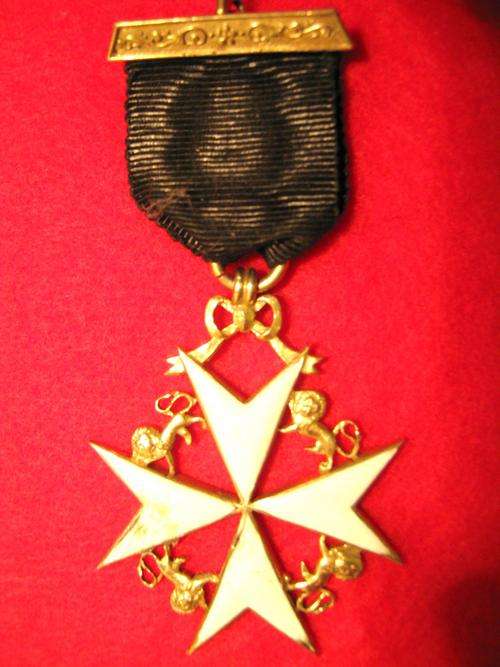 GILDED STERLING SILVER, MASONIC "KNIGHT MALTA" BREAST JEWEL - By Toye & Co, London