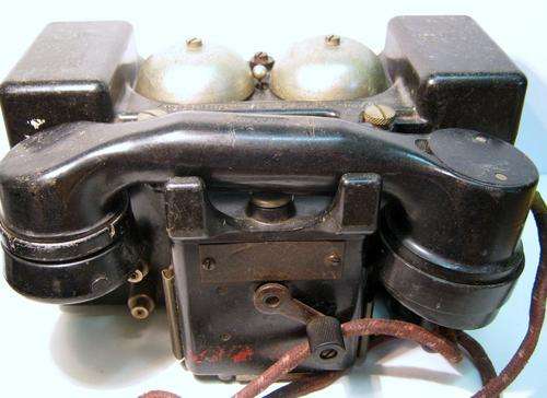 WW2 FIELD TELEPHONE SET "F" MK11 T.M.C IN GOOD CONDITION - NO BOX