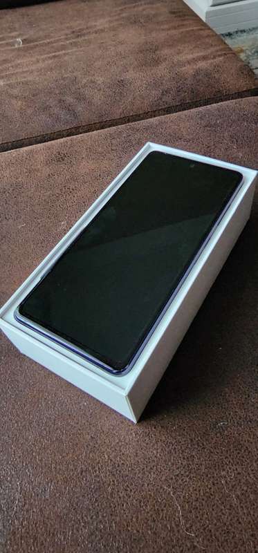 Samsung S20 FE for sale