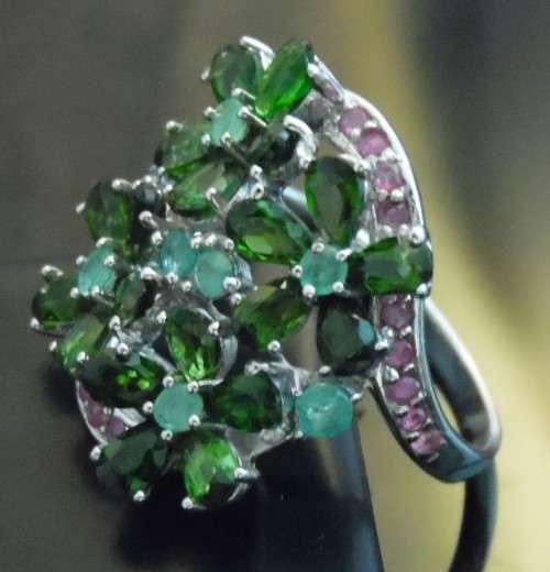 NATURAL CHROME DIOPSIDE, EMERALD, RUBY 925 STERLING SILVER RING (SZ9.5)