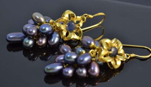 STUNNING REAL SAPPHIRE AND FRESHWATER PEARL 925 SILVER EARRINGS