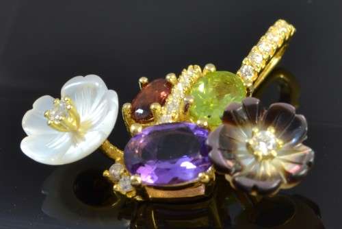MOTHER OF PEARL CARVED FLOWER, PERIDOT AMETHYST GARNET 925 SILVER PENDANT