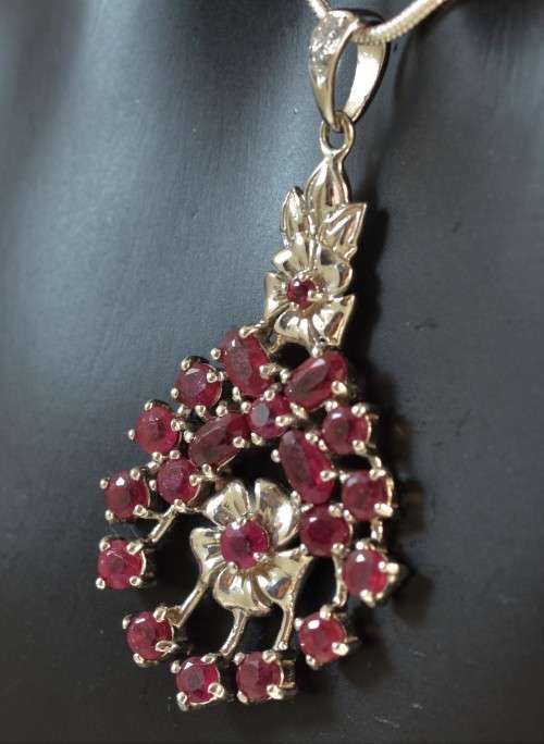 REAL RUBY 925 SILVER PENDANT