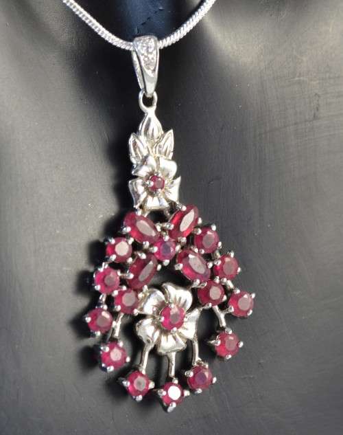 REAL RUBY 925 SILVER PENDANT