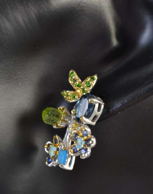 STUNNING REAL LONDON BLUE TOPAZ SAPPHIRE PERIDOT, TSAVORITE GARNET & APATITE 925 SILVER EARRINGS