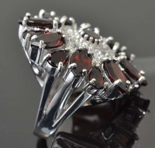 STRIKING LARGE NATURAL GARNET AND CZ 925 SILVER RING SIZE 7.25