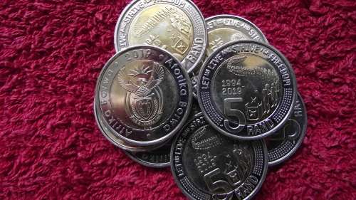 2019 SOUTH AFRICA : 25 YEARS FREEDOM R 5 COINS : UNC