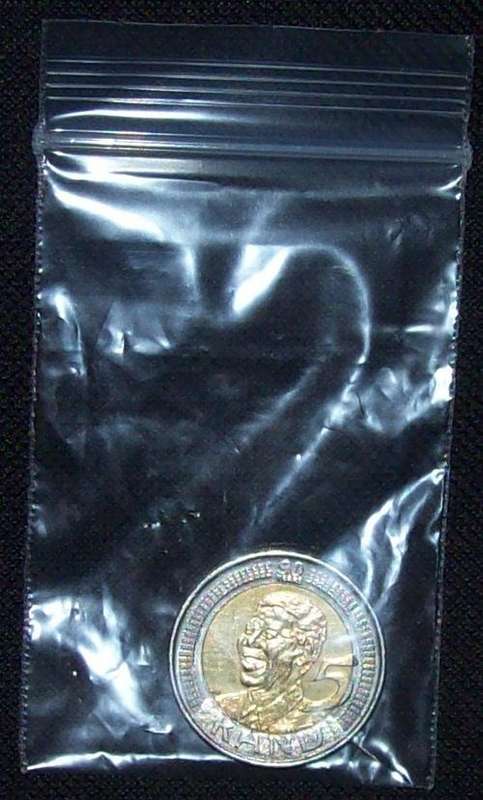 !!!  90 th BIRTHDAY MANDELA R5 COINS - IN ZIP LOCK BAGS !!