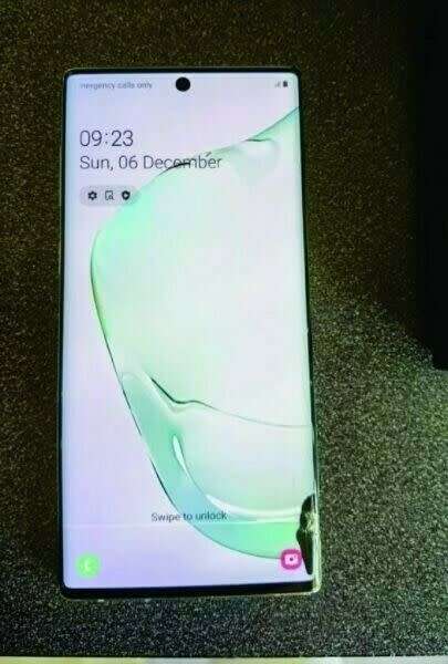 Samsung Note 10 256gb Aura Glow with Fitbit watch and Clear view cover (Needs New Lcd)