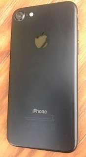 Apple iphone 7  32 gb  excellent condition