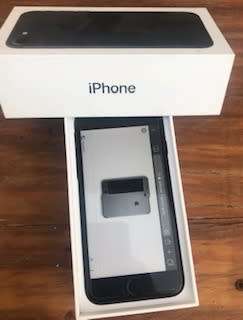 Apple iphone 7  32 gb  excellent condition