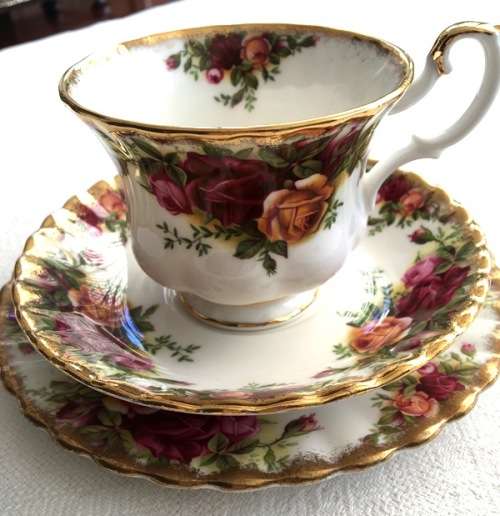 Royal Albert Tea Trio - Country Roses