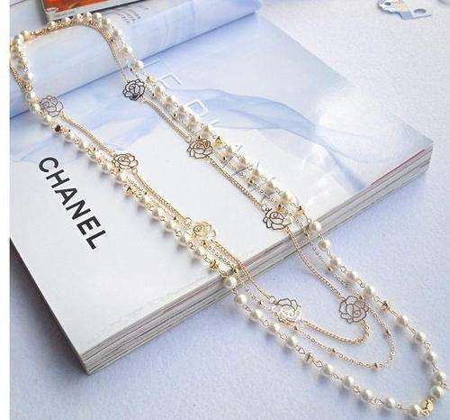Rose  &  Pearl  Multilayer Necklace