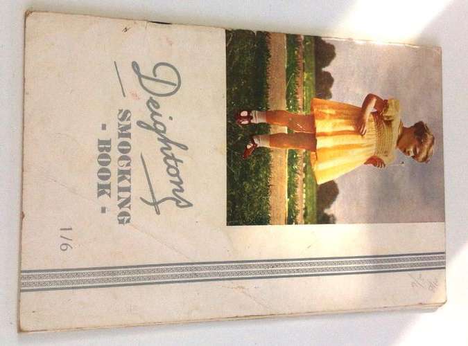 Deightons Smocking Book - Vintage