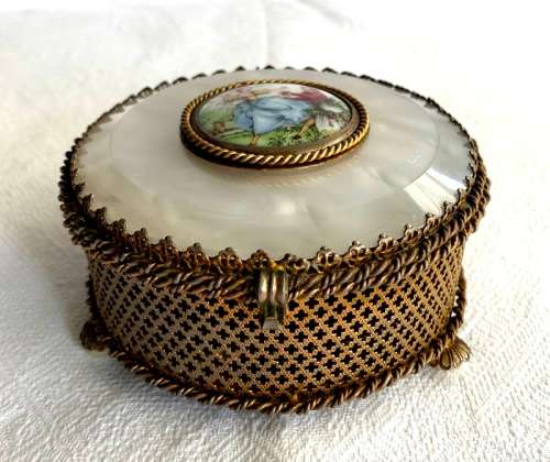 Vintage Vanity Box with Motif