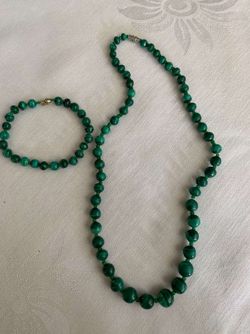 Malachite Necklace and bracelet