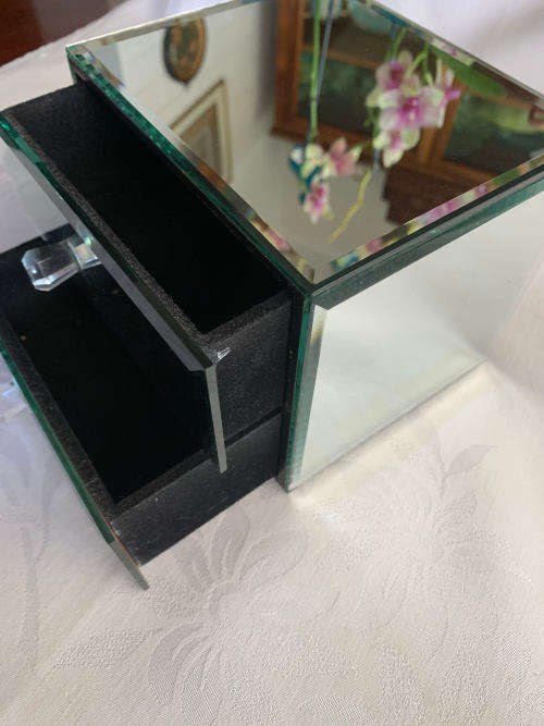 Mirror Jewellery box
