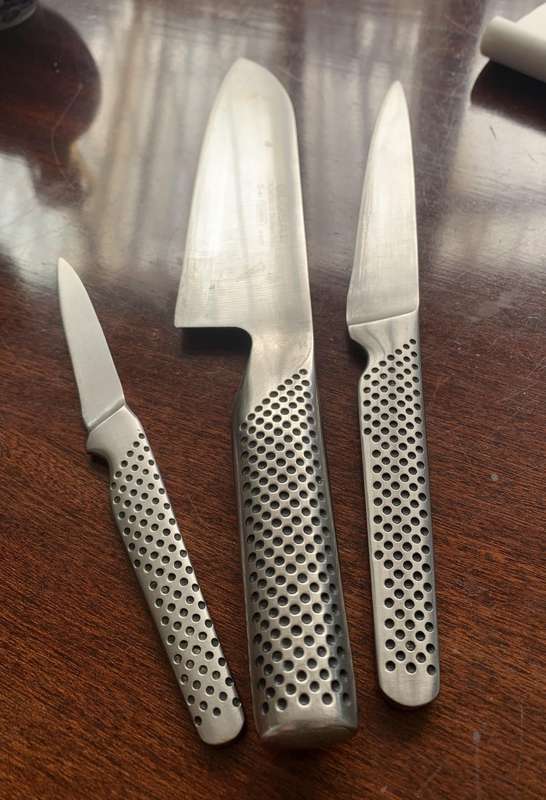 Global set of knives