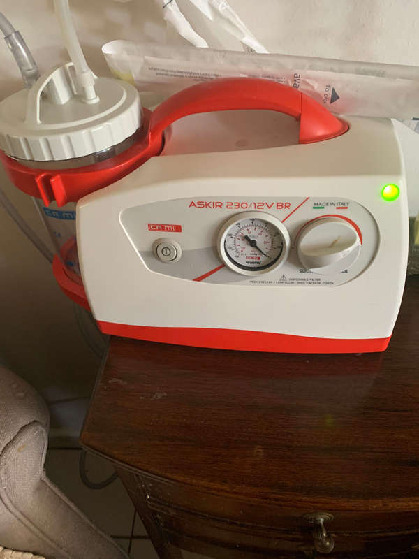 Askir 230 12v Battery and Mains Suction Machine