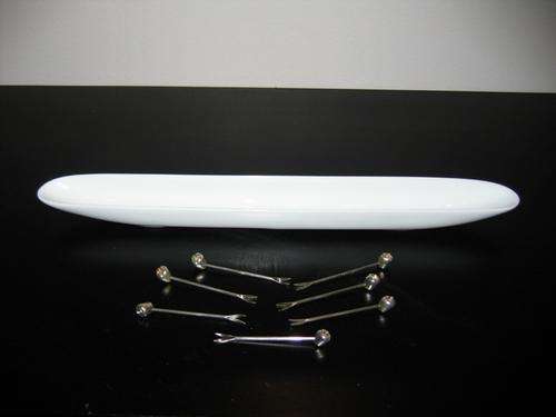 Hors d'Oeuvres Dish with 8 metal picks