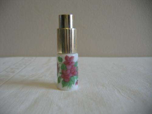 Perfume atomiser