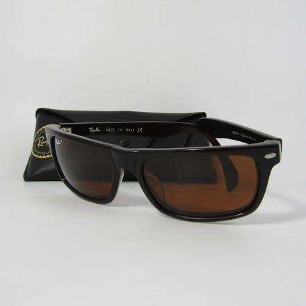 RAY BAN WAYFARER POLARISED SUNGLASSES WITH ORIGINAL CASE - RB2151
