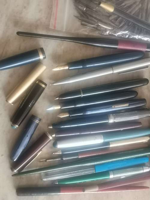 HUGE COLLECTION OF VINTAGE PENS AND WRITING ACCESSORIES ALL FOR 1 BID