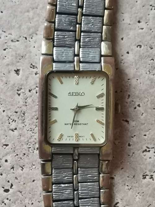 2 X MENS SEIKO WATCHES - WORKING BUT NEEDS TLC