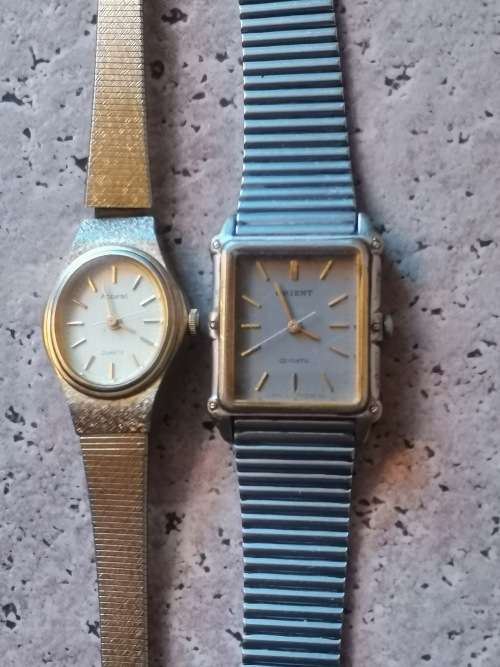 ELEGANT SET OF LADIES ORIENT & ACCURIST WATCHES IN GOOD WORKING CONDITION
