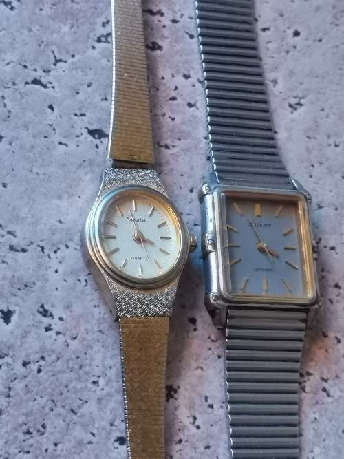 ELEGANT SET OF LADIES ORIENT & ACCURIST WATCHES IN GOOD WORKING CONDITION