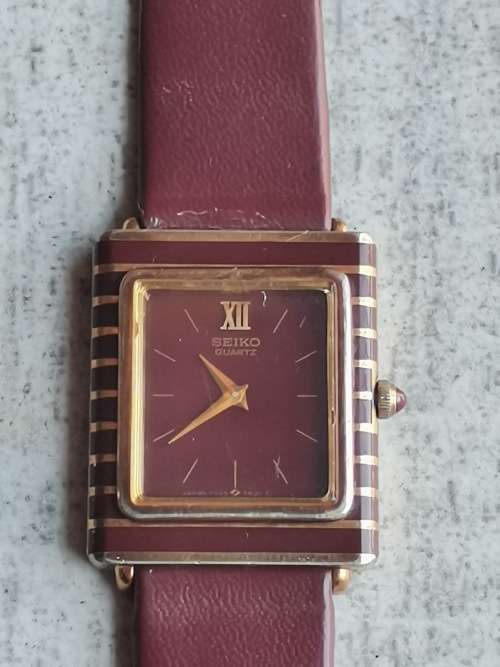 SEIKO LADIES BROWN AND GOLD PLATED LADIES QUARTZ WATCH - WORKS PERFECTLY
